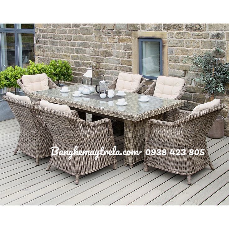 Bàn ghế ăn đan dây nhựa